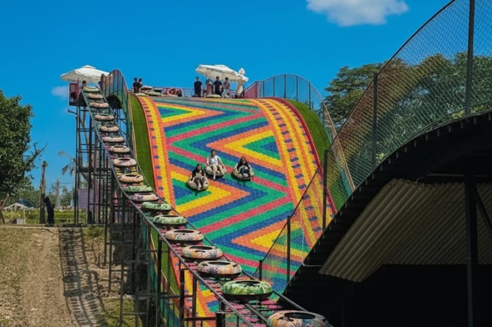 Vui chơi thỏa thích với trò trượt phao khô